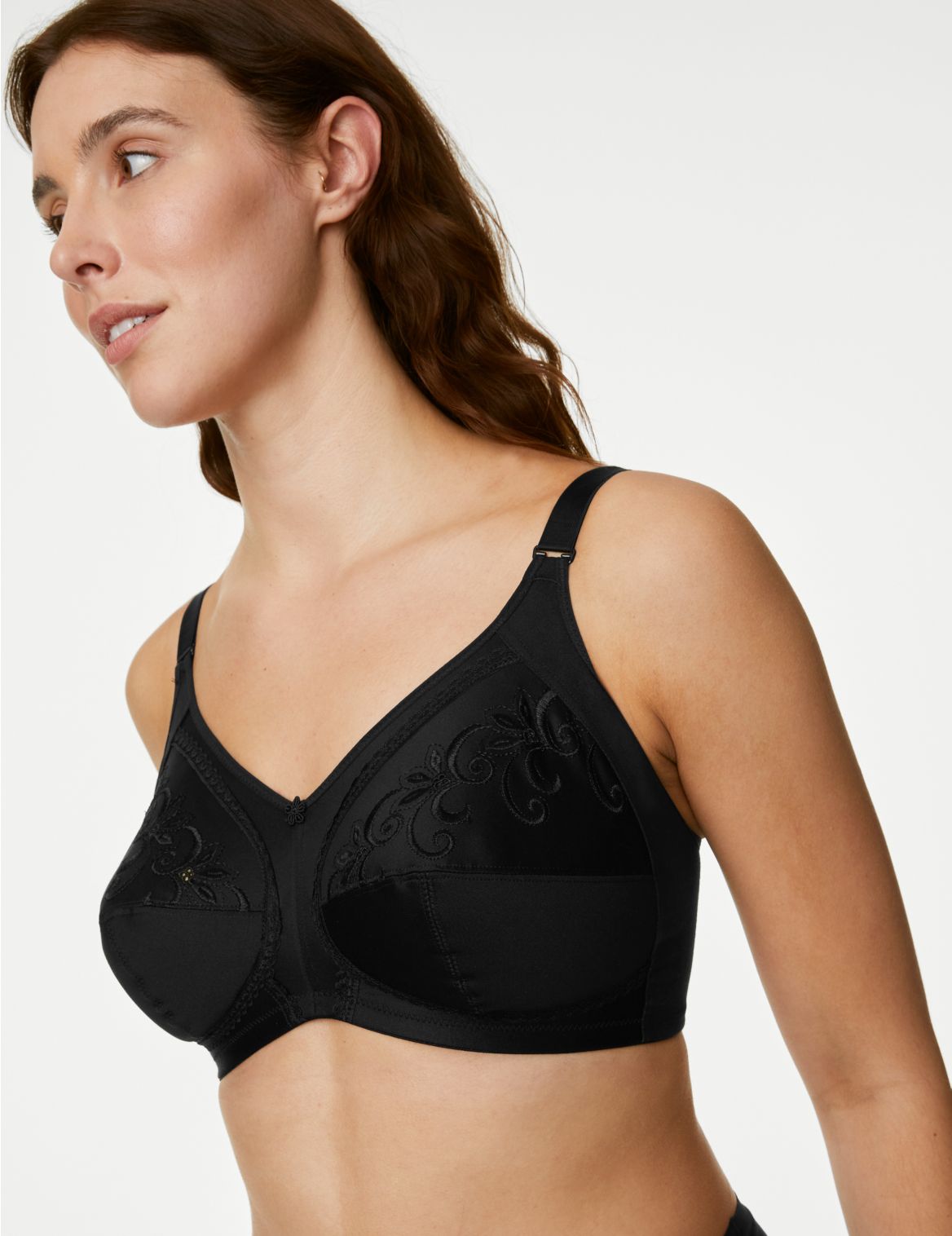 Embroidered Non Wired Total Support Bra D-K black
