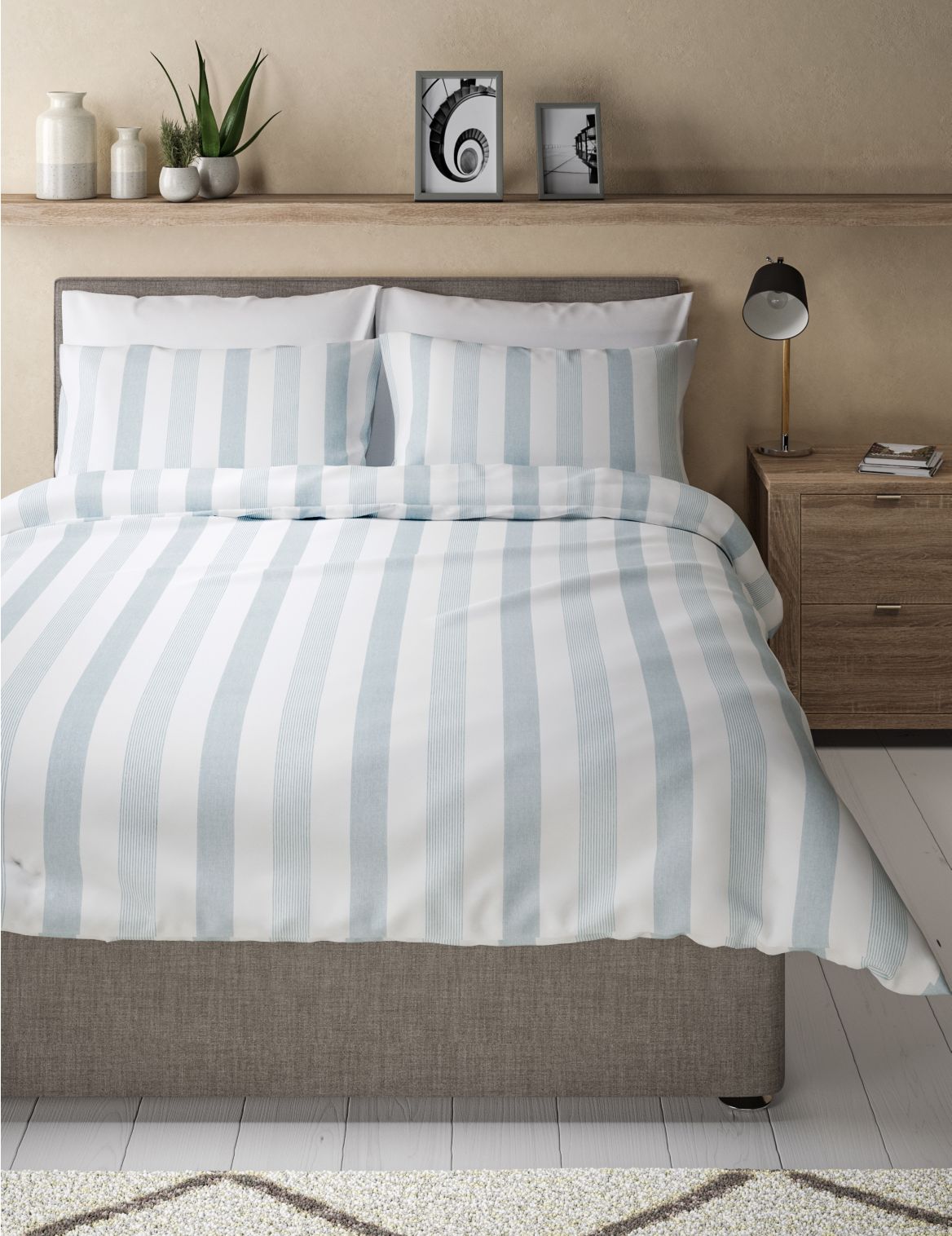Hadley Pure Cotton Striped Bedding Set blue