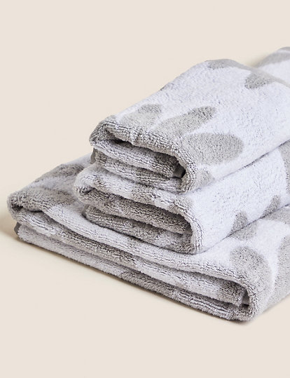 M&S Collection Pure Cotton Daisy Jacquard Towel - Hand - Grey Mix, Grey Mix