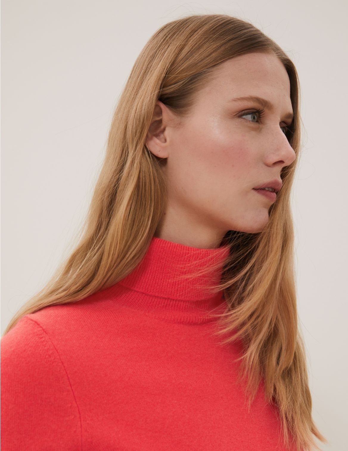 Pure Cashmere Roll Neck Jumper red