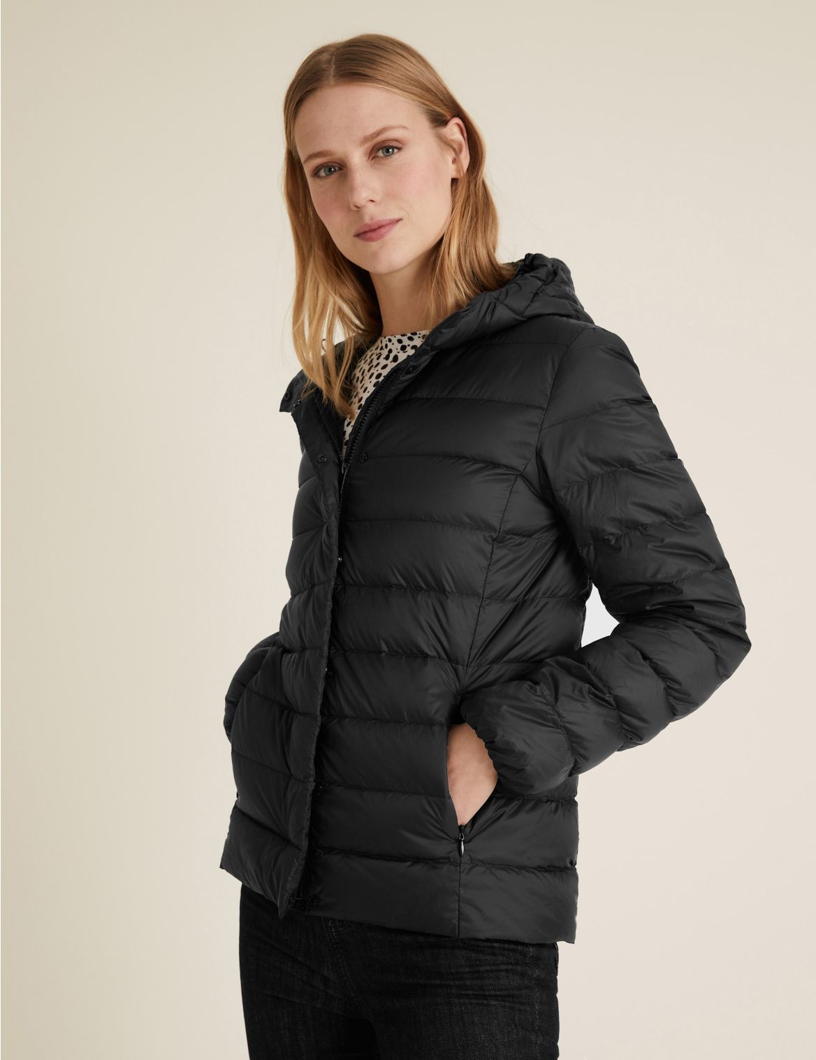 Feather & Down Hooded Short Puffer Jacket black